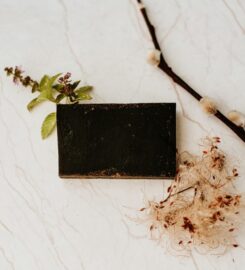 Justine Le Guil – Handcrafted and Natural Cosmetics